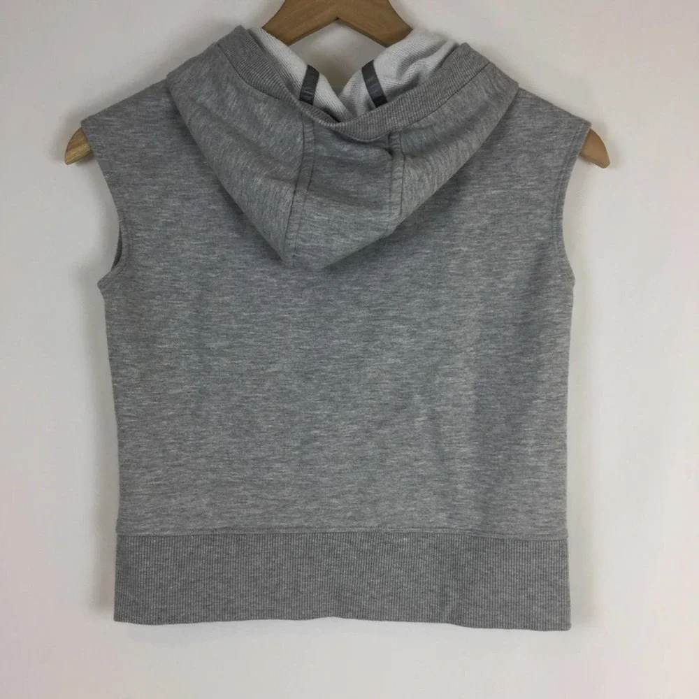 Athleta Girl In It to Win It atop, medium - Picture 4 of 5